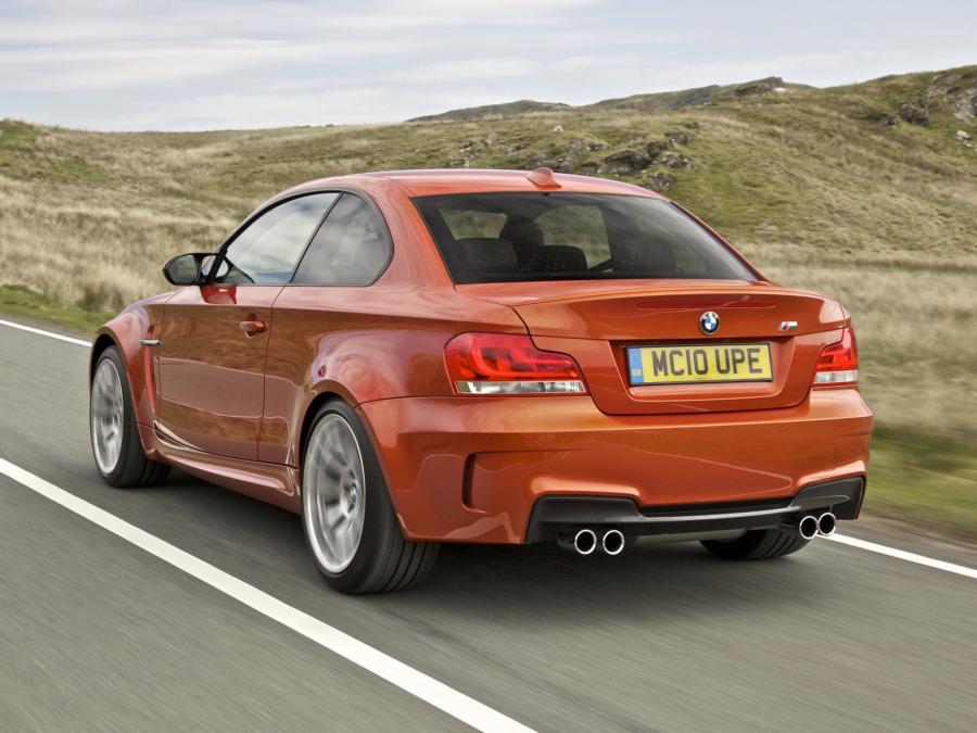  BMW 1-Series M Coupe 2011 года  (UK) (фото 16 из 30)